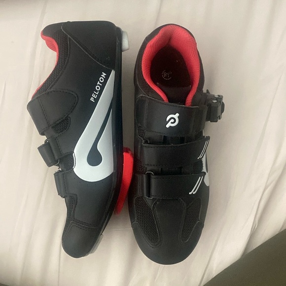 Peloton Cycling Shoes size 38 - Picture 2 of 10